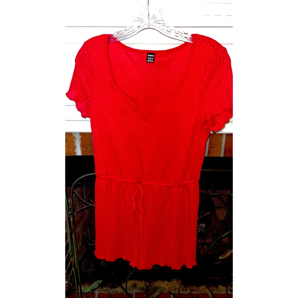 Red SHEIN romper 🍒 Medium